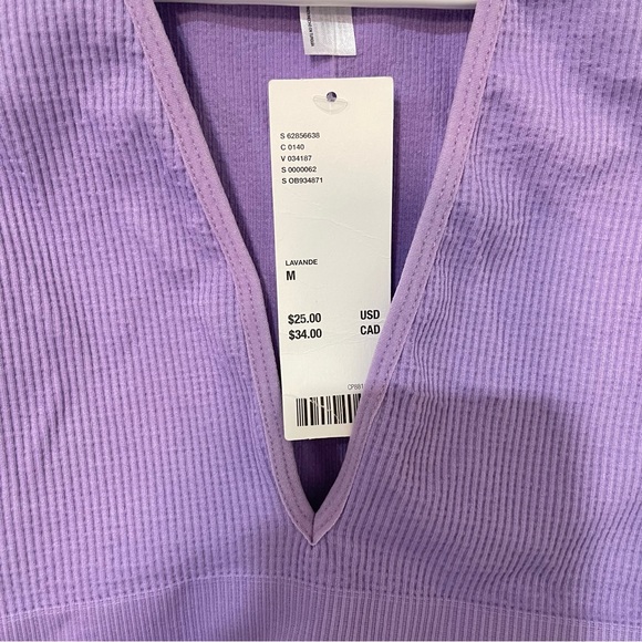 Vibrant Purple V-Neck Crop Top - Picture 2 of 3